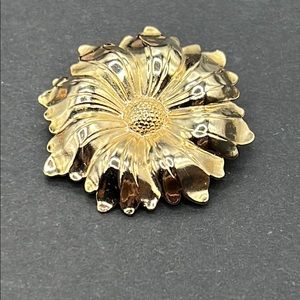 Vintage Jeri-Lou scarf clip